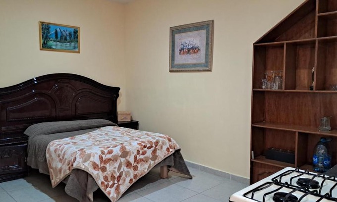 Fresnillo House | Pet-Friendly Estudio&Gamas with Breakfast & Family Amenities