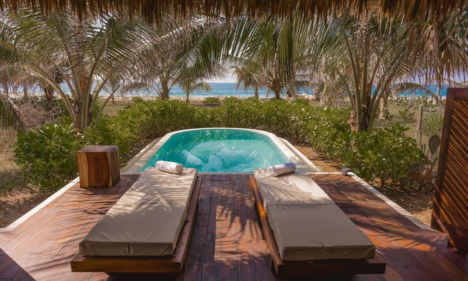 Puerto Escondido Hotel | Discover Aldea Mizul: Poolside Retreat with Family-Friendly Perks