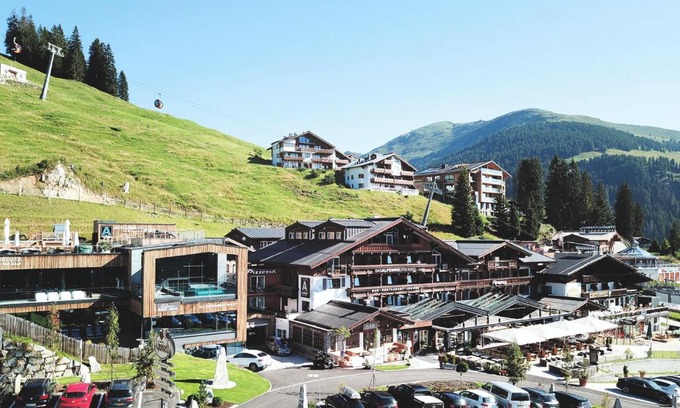 Konigsleiten Hotel | Experience MY ALPENWELT Resort with Ocean Views & Spa