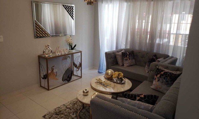 Pantoja Apartment | Convenient Apartment Near American Embassy, Child Friendly
