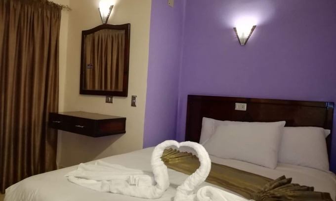 Al Duqqi House | Discover My Cairo Hotel: Garden Views & Exceptional Amenities