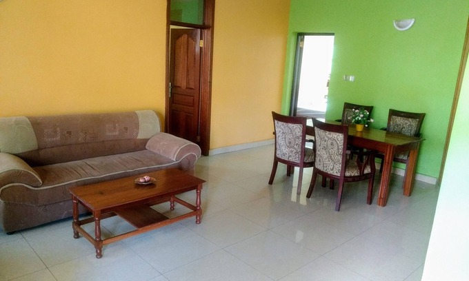 Remera Apartment | Relax at My Calm Apart in Kigali with Complimentary Breakfast
