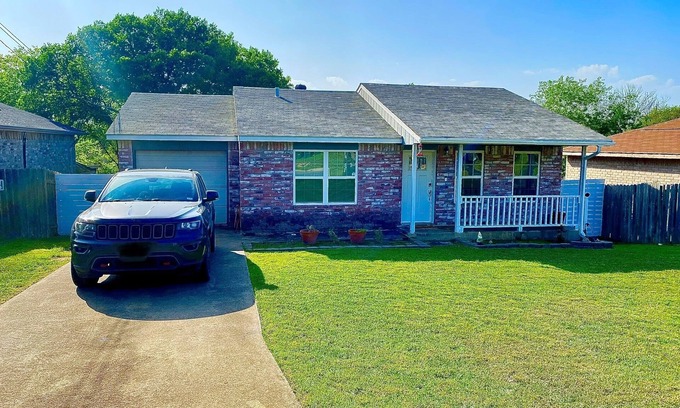 San Marcos House | Guest Rated 10/10: My Castle in San Marcos Awaits