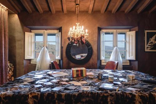 Ponte Buriano Apartment | Indulge at My Chocolate Spa with Relaxing Hot Tub Access