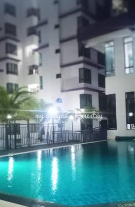 Bukit Baru Apartment | Relax at My Dallyne's Homestay with Pool in Melaka