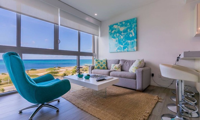Palm Beach Condo | Beachfront Condo: A Perfect Getaway with Ocean Views