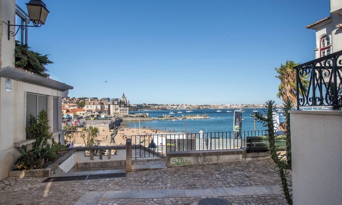 Cascais House | Experience MY LX Flat in Cascais: 10/10 Guest Rated Getaway