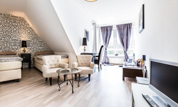 Deutz Apartment | Convenient MY Messe & Business Home near Lanxess Arena
