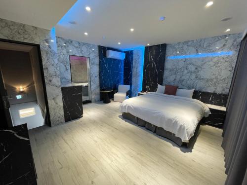 Mingjian House | Budget-Friendly Stay at MY Motel with 7/10 Review Score