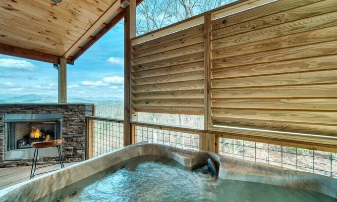 Unaka Cabin | Relax at My Mystic Mountain Cabin with Hot Tub & Fireplaces