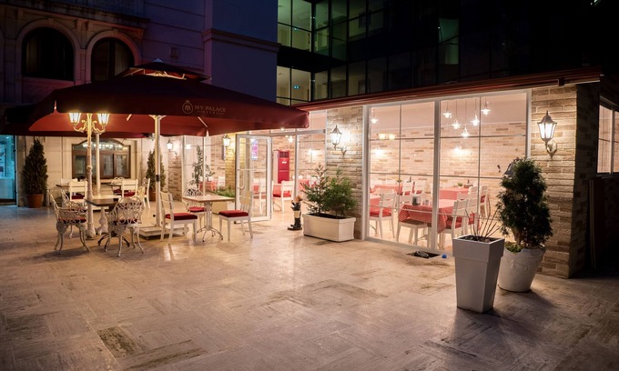 Pendik Hotel | Cozy My Palace Rooms: Family-Friendly with Pool & Spa