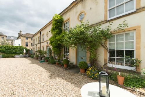 Cirencester House | Eco-Friendly Retreat at My Place Go - Cirencester, 4 Stars