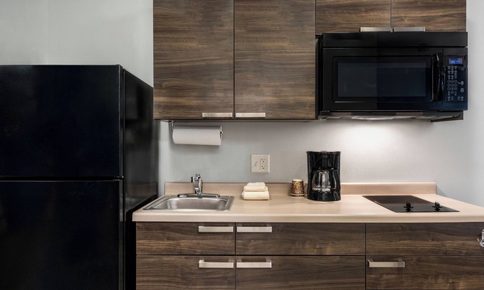 Shakopee Hotel | Comfortable My Place Hotel in Shakopee with Great Amenities