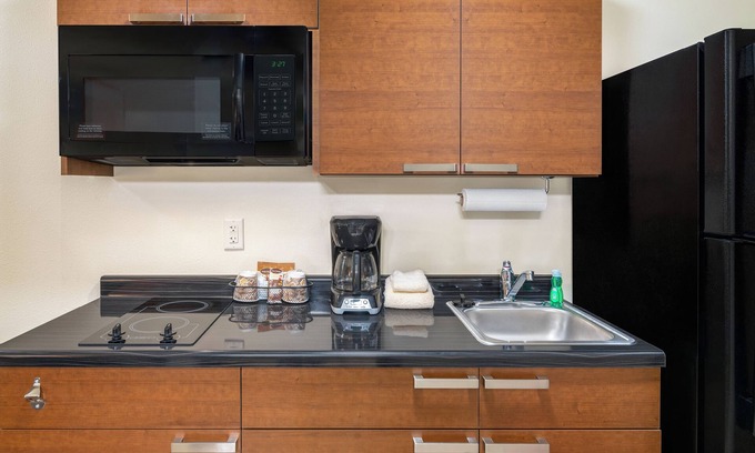 Wixom Hotel | Discover My Place Hotel in Wixom: Eco-Friendly Comfort