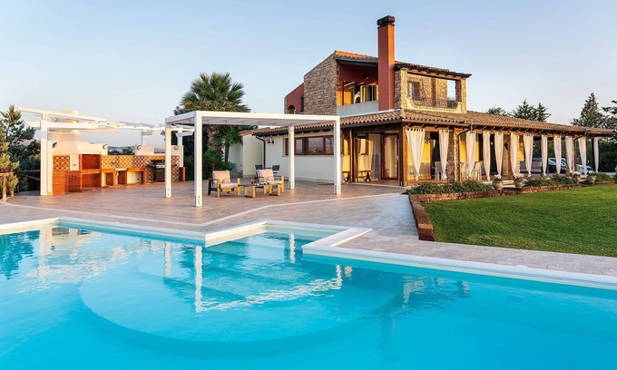 Paceco Villa | Villa Heaven: Private Pool, BBQ & Expansive Garden Retreat