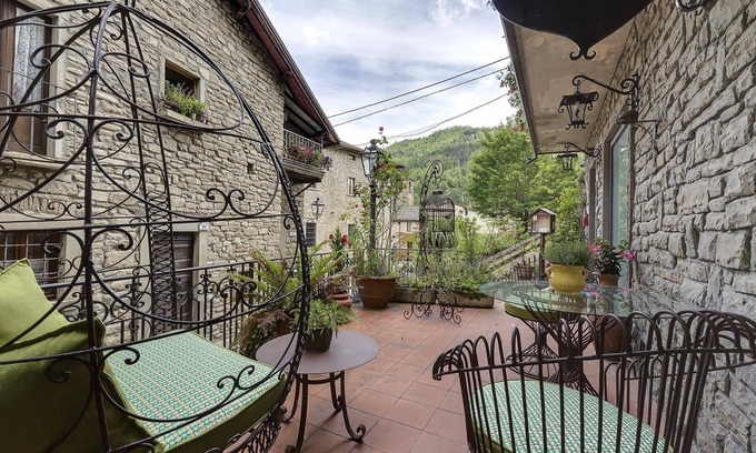 Palazzuolo sul Senio Villa | My Rental Homes - Villa Senio with private pool and jacuzzi