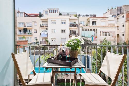 Sant Gervasi Apartment | Relax at My Space Emirates - Stylish Apartments with Balcony