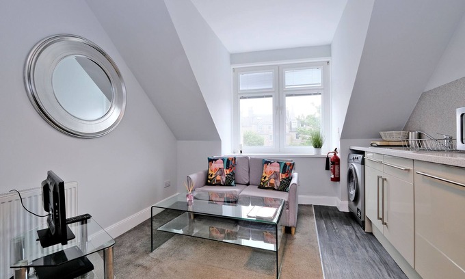 Central Aberdeen Apartment | My Wee Cute Flat in the Centre of Town!
