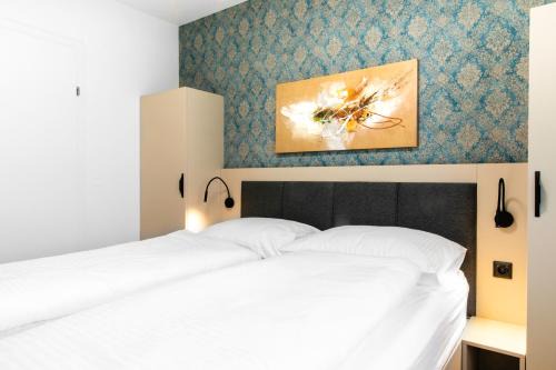 Brigittenau Apartment | Elegant MyApartments Vienna Rooftop with Family-Friendly Amenities