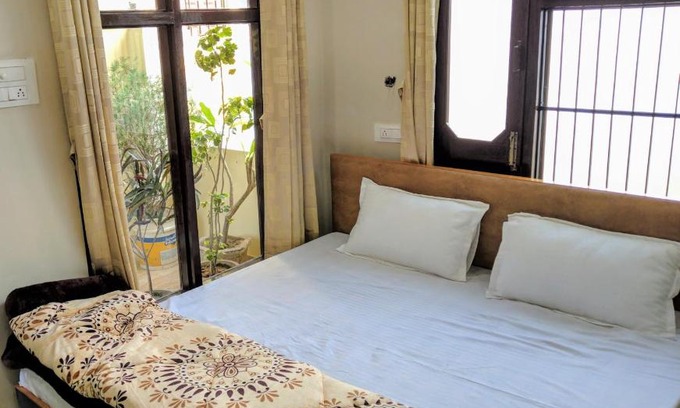 Amritsar House | Budget-Friendly Mye Home Stay Near Golden Temple - 9/10 Rating