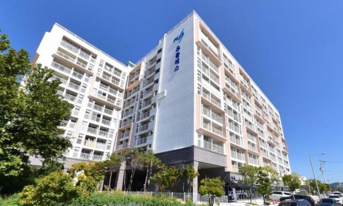 Yeosu Hotel | Guest Rated 8.7: Myeongga Ubleth Hotel with Family Amenities