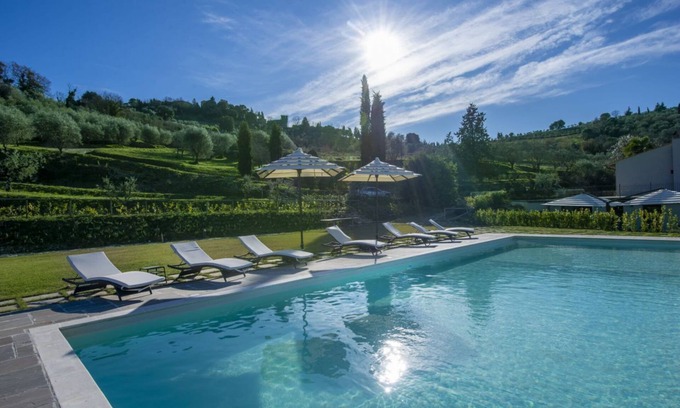 Panzano in Chianti Villa | Villa Chianti: Infinity Pool & Vineyard Views Await You