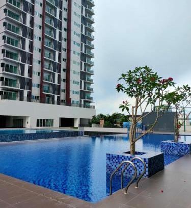 Seri Kembangan Apartment | Scenic MyHome 2B at Seri Kembangan with Pool Access