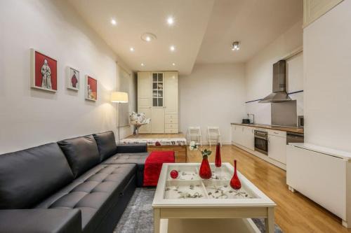 Goya Apartment | Discover MyHouseSpain - Fantastic Apartment by Wizink Arena