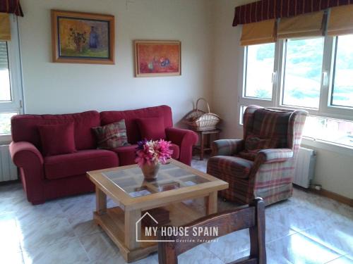 Albandi House | MyHouseSpain - Xivares: Cozy Chalet with Sea Views
