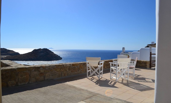 Kalafatis Villa | Family-Friendly Mykonos Villa with Spectacular Ocean Views