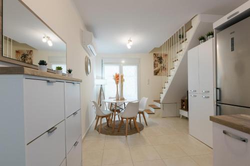 Chios House | Oceanfront Bliss at Mylarakia - 4-Star Guest Rated Paradise