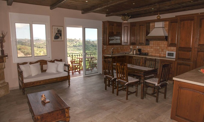 Paliki House | Family-Friendly Stay at Mylos Makis with Accessible Comfort