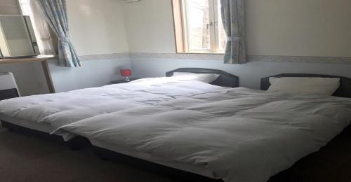 Myoko Hotel | Cozy Myoko Hotel with Family-Friendly Amenities