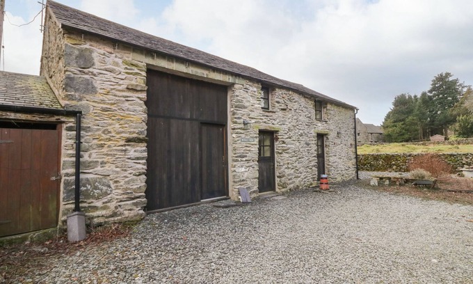 Low Newton Cottage | Cozy Myra's View Cottage with Oceanfront and Breakfast