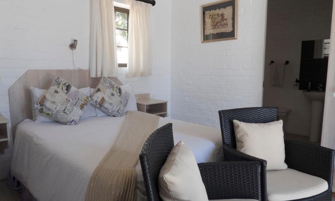 Still Bay Cabin | Cozy Oceanfront Myrtles Retreat with Family-Friendly Features