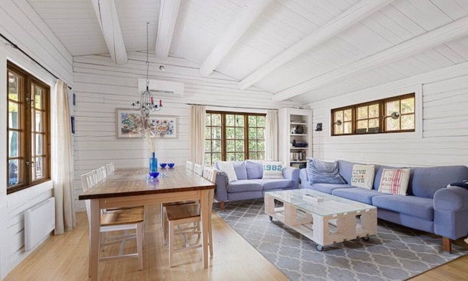 Nor House | Relaxing Retreat at Mysig Stuga Ornö with Ocean View