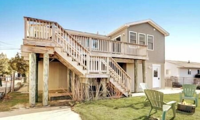 Mystic Island House | Mystic Island Bay Breeze: Waterfront Sunsets & Ocean Views