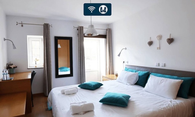 Montalegre e Padroso House | Relax at MyStay - Casa Miná with Scenic Double Castle Views