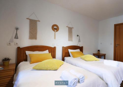 Montalegre e Padroso House | Child-Friendly Retreat at MyStay - Casa Miná with 8.6 Rating