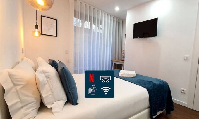 Mafamude Apartment | Discover MyStay - Seasons: Central Location with Free Wifi