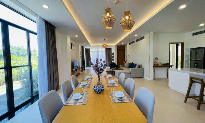 Cam Lam Villa | Relaxing Mystery Villas at Wynham Garden Cam Ranh