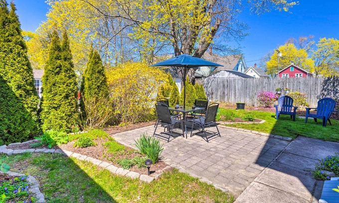Mystic - New London Apartment | Cozy Mystic Refuge with Patio Near Downtown Attractions