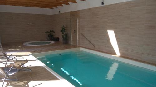 Tiszafured House | Relax at Nádas Panzió: Top-Rated with Pool & Breakfast