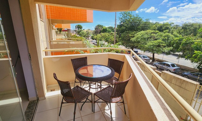 Caldas Novas Apartment | Explore Nautico Flat: Ocean View & Pool Near Praia Club
