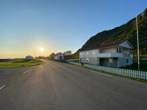 Andoy Apartment | Exceptional Family-Friendly Stay at Nøssveien 271, Andøy