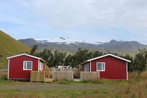 Eyvindarholar Cabin | Discover Núpakot: Family-Friendly Getaway with Top Reviews