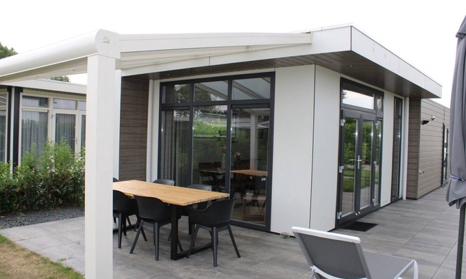 Lathum House | Relax in Type Cube Sauna for 2 to 4 Guests with Spa Access