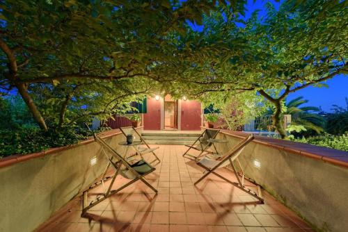 Kerameies House | Discover N A P L House: Family-Friendly 4-Star Retreat