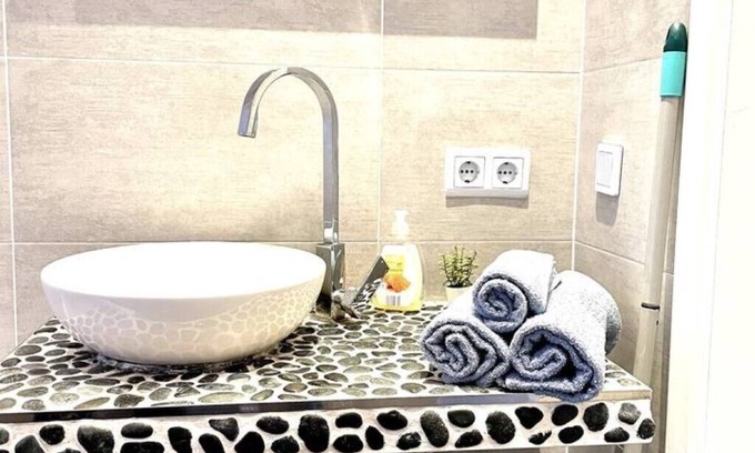 Mitte Apartment | Cozy N - Ideal Apartment for 4 with Kitchen & Breakfast