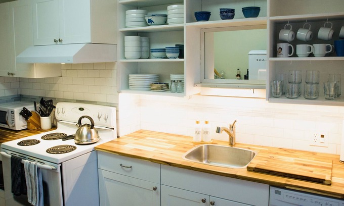 City Centre House | Family-Friendly Getaway at Sunflower Cottage: 10/10 Rated Stay
